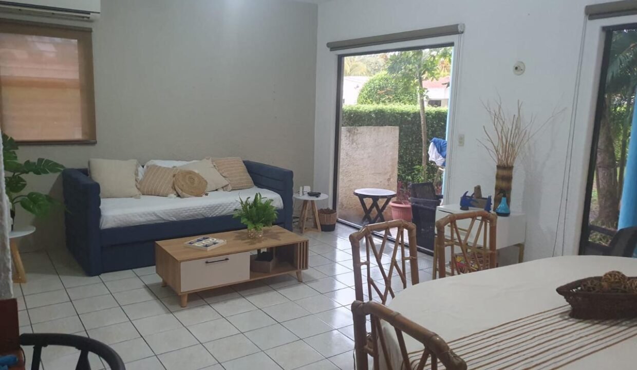 Casa Con Piscina Privada en Villas del Pacífico (3)