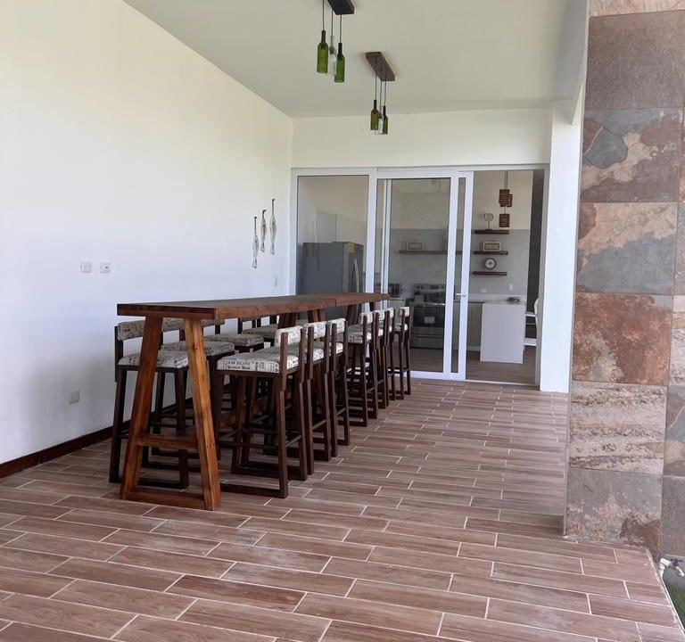 Propiedad-en-Monterrico-5-Habitaciones-Frente-al-Mar-Nueva-con-Diseno-Moderno-15