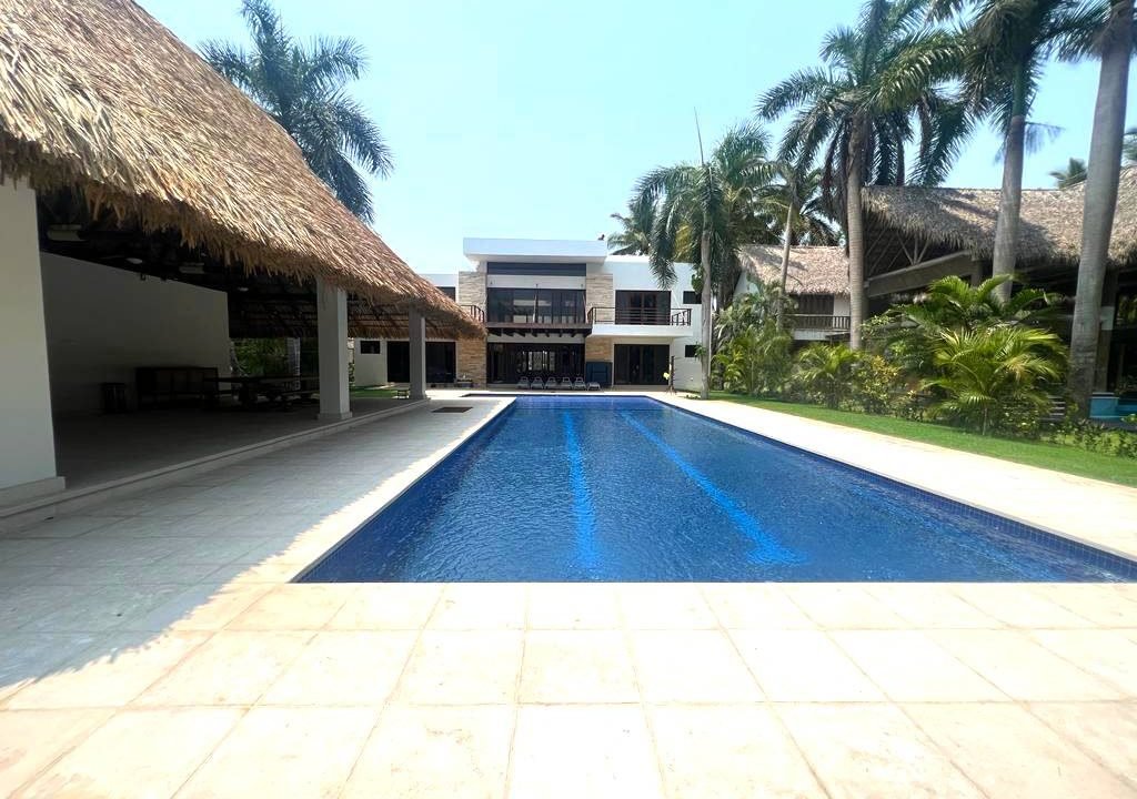 Casa-Carlos-Corzo-en-Tamarindo-IMG-20240711-WA0069-10 (1)