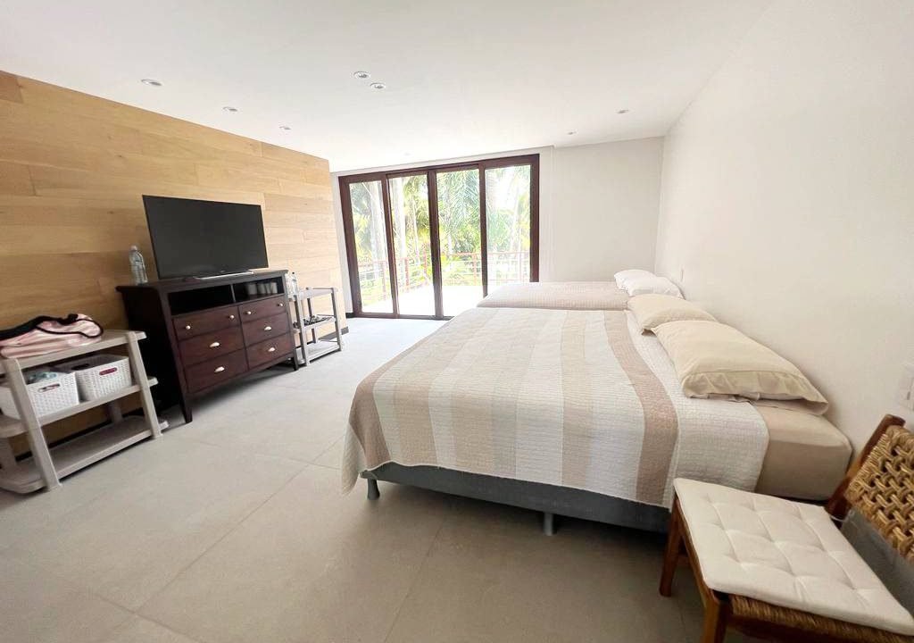 Casa-Carlos-Corzo-en-Tamarindo-IMG-20240711-WA0069-13 (1)