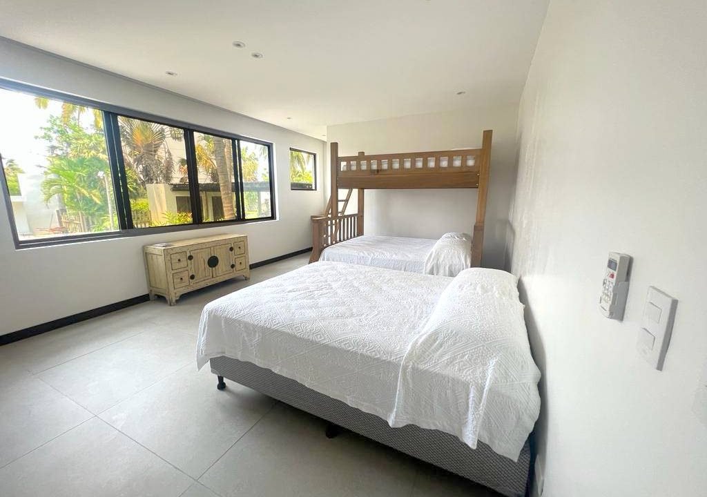 Casa-Carlos-Corzo-en-Tamarindo-IMG-20240711-WA0069-14 (1)