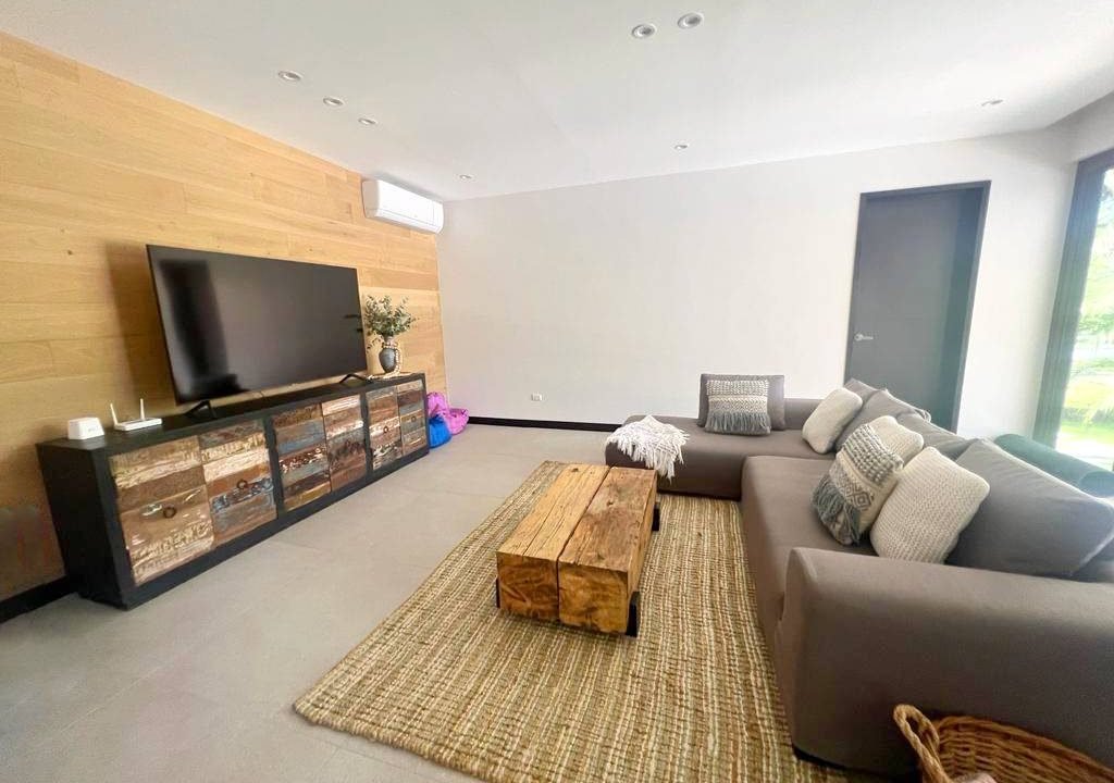 Casa-Carlos-Corzo-en-Tamarindo-IMG-20240711-WA0069-4 (1)