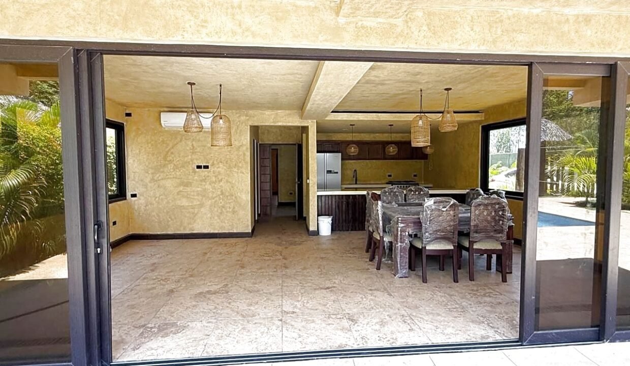 Monterrico Preciosa Casa de Playa NUEVA, tipo Santa Fe (2)