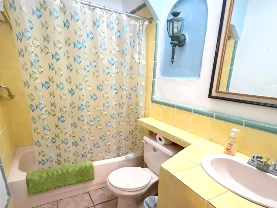 Cúpula carlos Corado , Villas del Pacífico, número 18 (8)