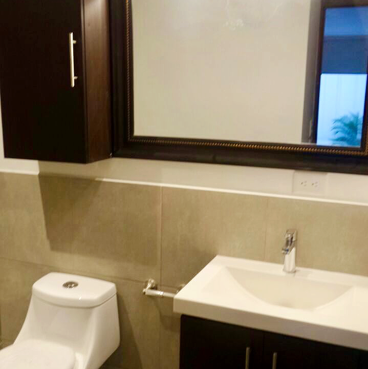 Apartamento En Zona 15 Vista Hermosa 1. Excelente Ubicación (21)