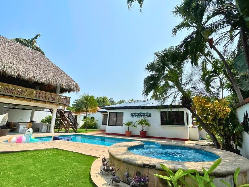 Casa En Likin En Plataforma Con Acceso A Canal Y Muelle (5)