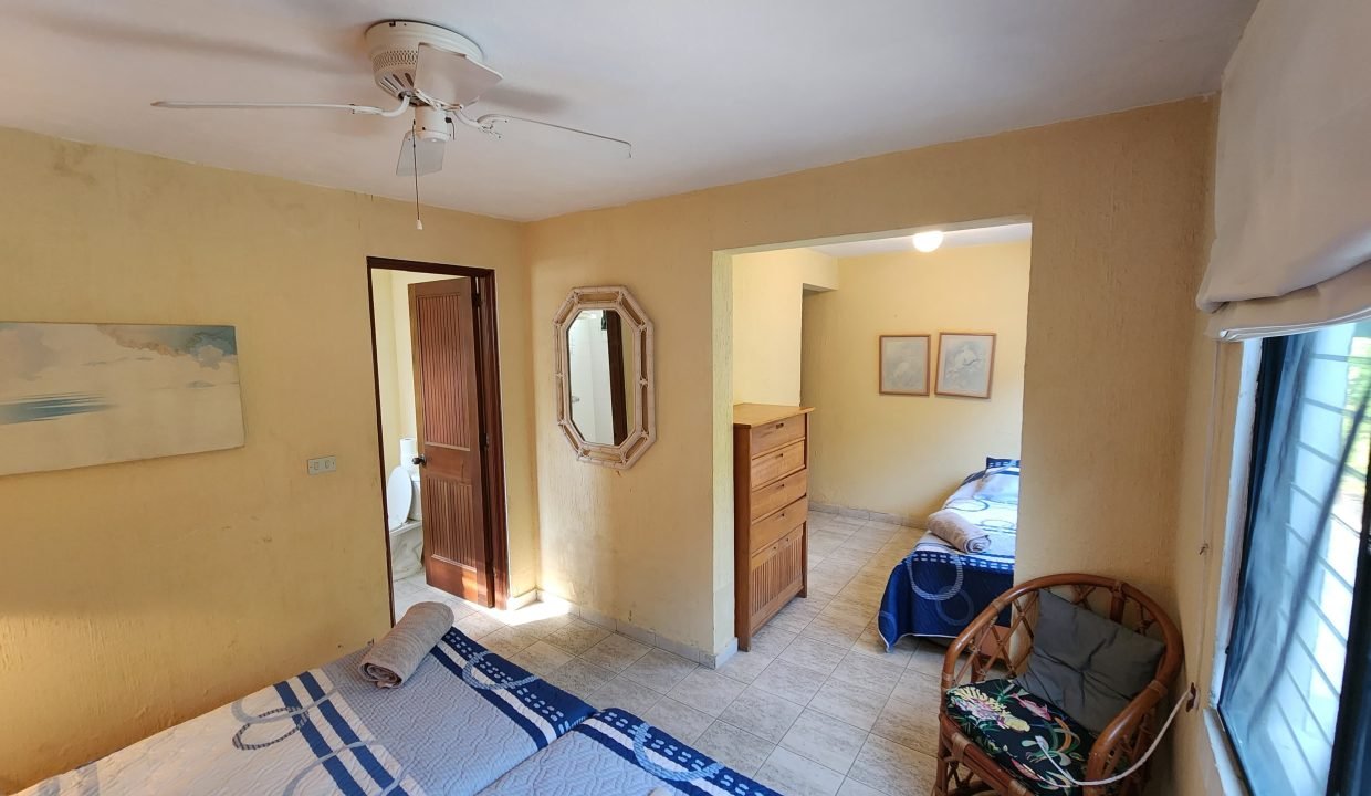 Casa En Likin, Terreno Único De 3 Lotes IMG-20241017-WA0044