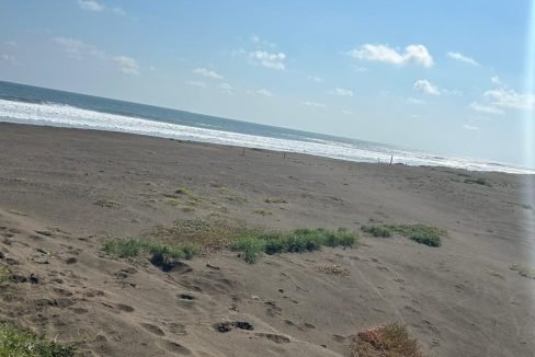 Terreno Frente Al Mar En El Paredón