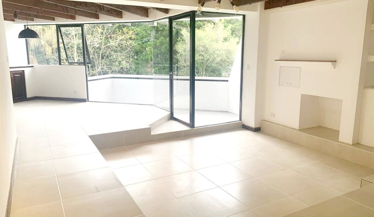 Apartamento En Edificio La Barranca Zona 15 (5)