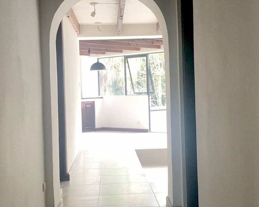 Apartamento En Edificio La Barranca Zona 15 (8)