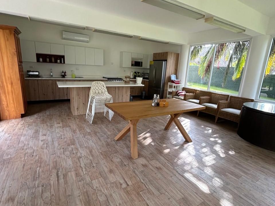 Casa En Iztapa (Waikiki) Frente Al Mar 6 Habitaciones 6 Baños $600k Ricardo Fish Real Estate (10)