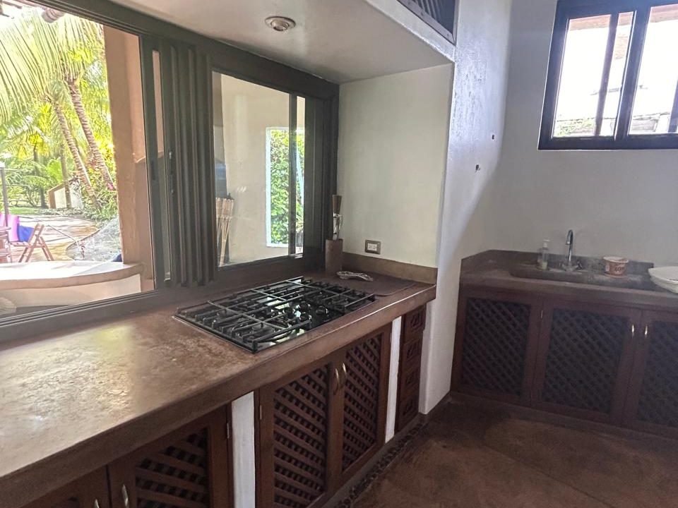 Casa En Venta En Condominio Tamarindo Monterrico 4 Habitaciones 5.5 Baños Con Título De Propiedad Preciosa Jardinización Y Mantenida En Excelente Estado $390k Ricardo Fish Real Estate (4)
