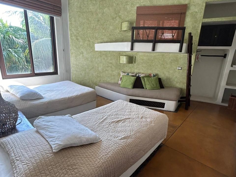 Casa En Venta En Condominio Tamarindo Monterrico 4 Habitaciones 5.5 Baños Con Título De Propiedad Preciosa Jardinización Y Mantenida En Excelente Estado $390k Ricardo Fish Real Estate (6)