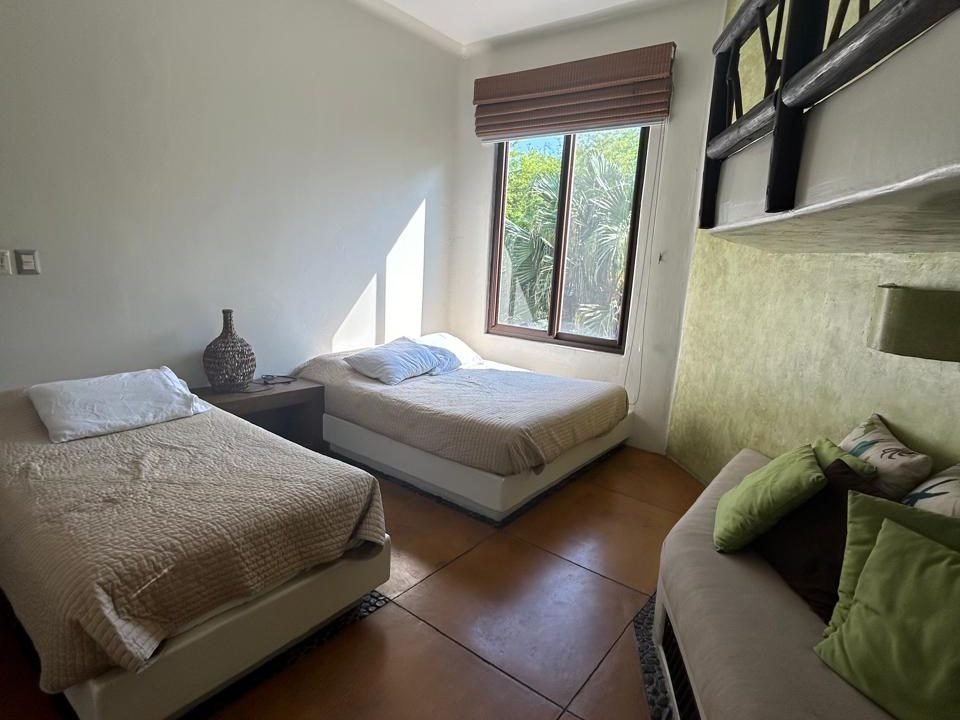 Casa En Venta En Condominio Tamarindo Monterrico 4 Habitaciones 5.5 Baños Con Título De Propiedad Preciosa Jardinización Y Mantenida En Excelente Estado $390k Ricardo Fish Real Estate (8)