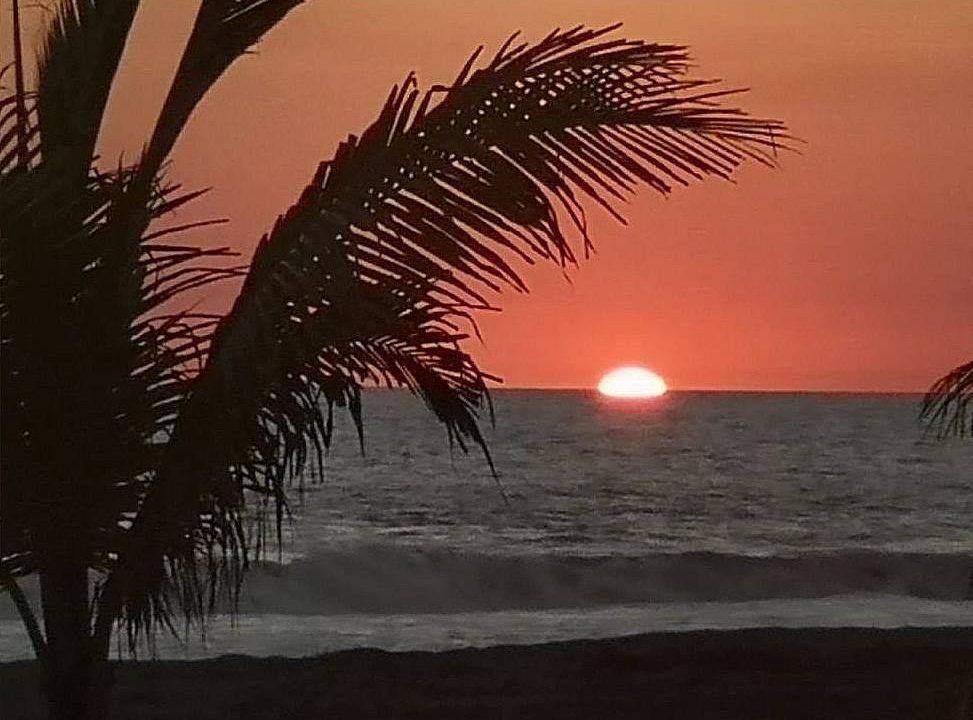 Casa en venta Frente Al Mar En El Ahumado (4)