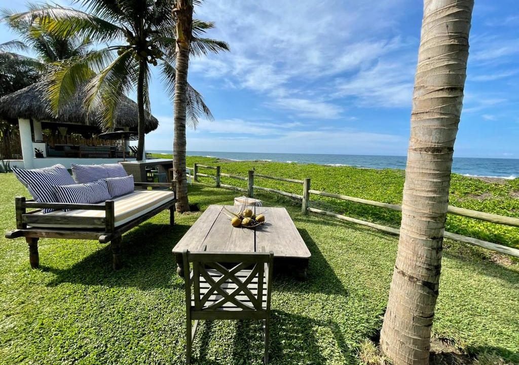 Preciosa Casa Frente Al Mar En Monterrico En Venta IMG-20241030-WA0083