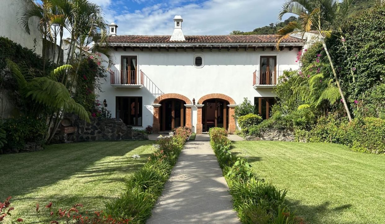 Casa En Condominio Jacarandas, Antigua Guatemala (6)