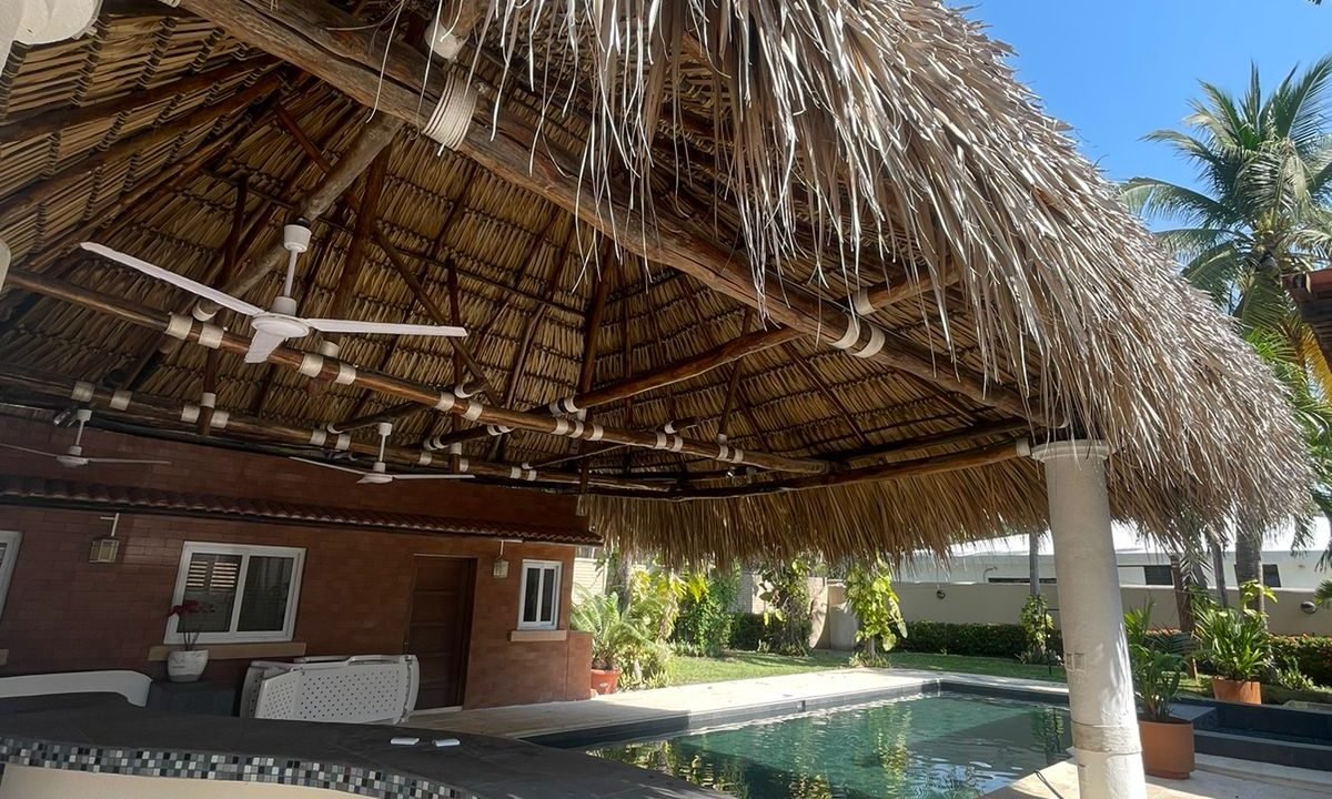 casa en san marino 1 piscina recien remodelada (12)