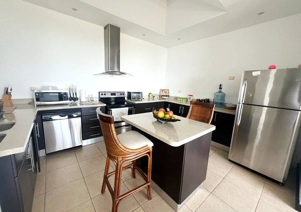 Apartamento En Juan Gaviota apto torre 4, segundo nivel (202) Peter Schaub 016 (1)