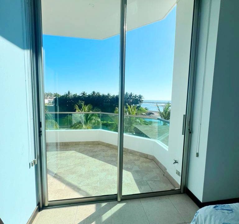 Apartamento En Juan Gaviota apto torre 4, segundo nivel (202) Peter Schaub 0028 (1)
