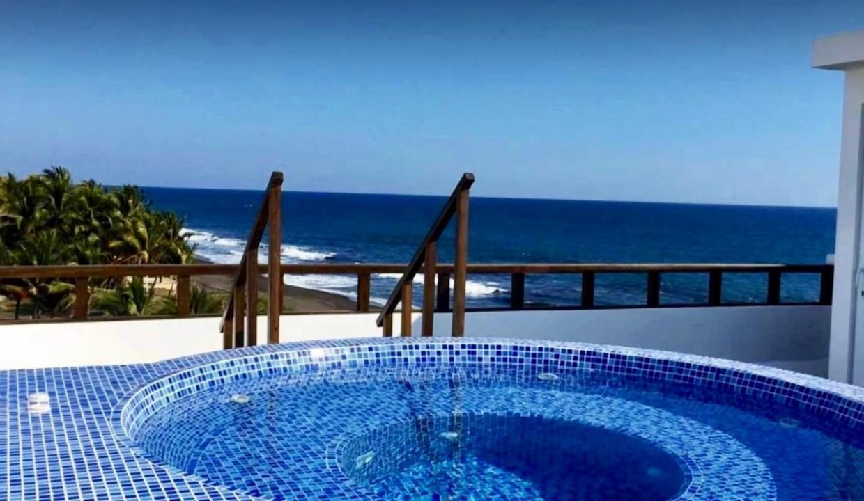 Penthouse De Con Vista Al Mar Y A La Piscina (14)