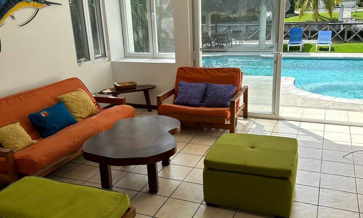 Casa En Likin Con Acceso Directo Al Canal (3)