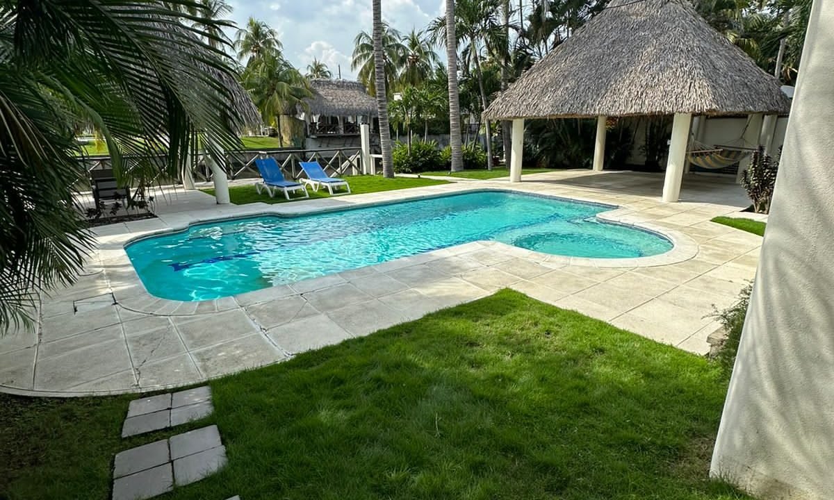 Casa En Likin Con Acceso Directo Al Canal (6)