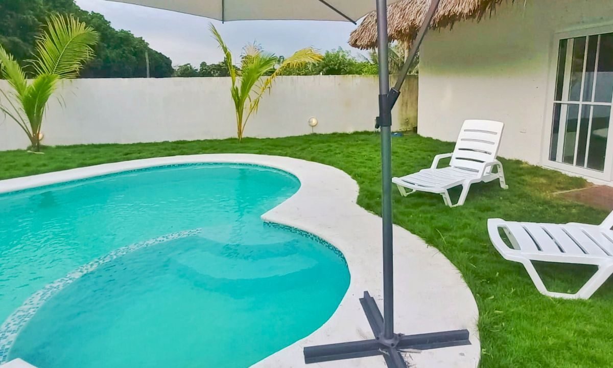 Monterrico Casa De Playa (2)