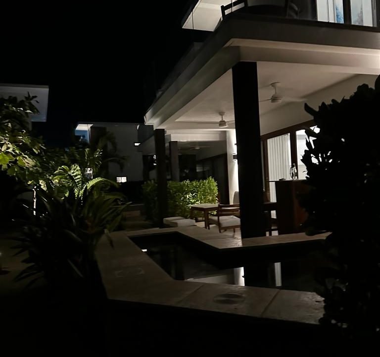 Villa En La Mar Con Jacuzzi (17)