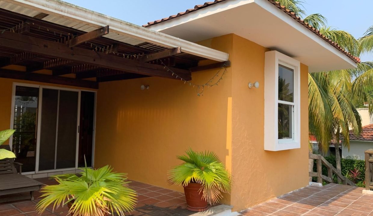 Casa En Altamar Con Piscina Y Rancho En Amplio Terreno (16)