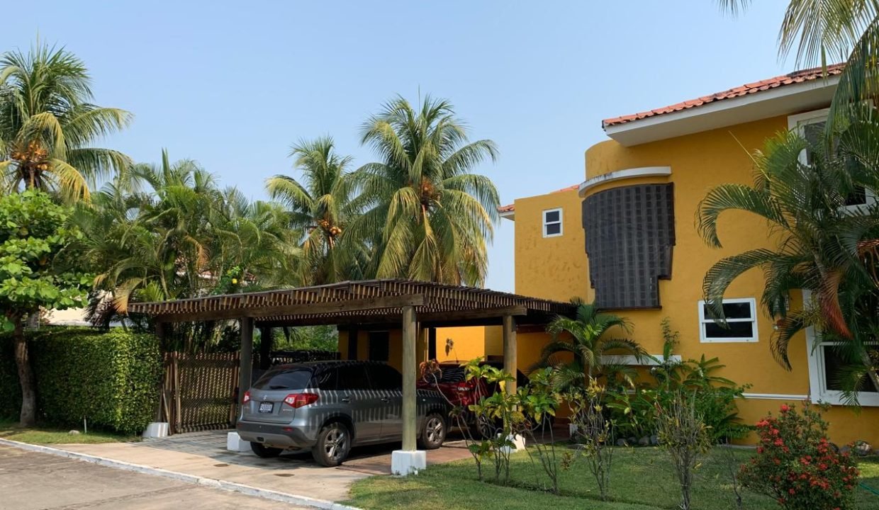Casa En Altamar Con Piscina Y Rancho En Amplio Terreno (21)