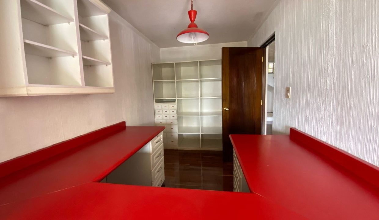 Casa En Montebello 2 Con Amplio Jardín Y Paneles Solares (11)
