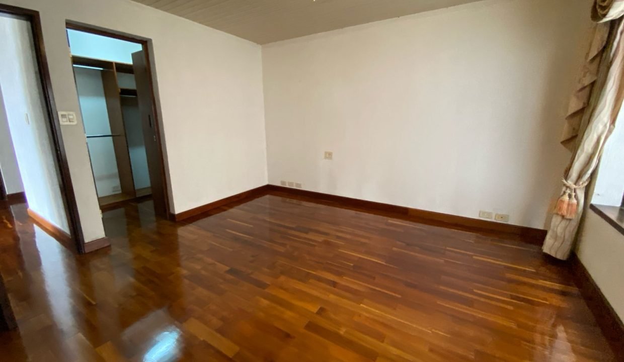 Casa En Montebello 2 Con Amplio Jardín Y Paneles Solares (17)