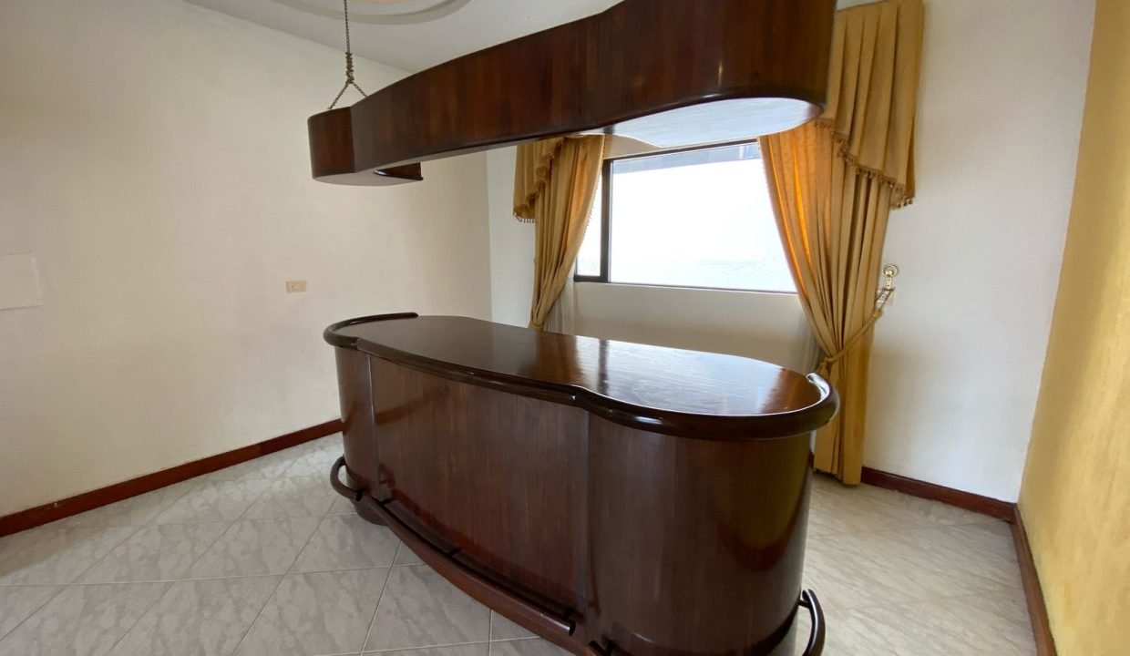 Casa En Montebello 2 Con Amplio Jardín Y Paneles Solares (22)