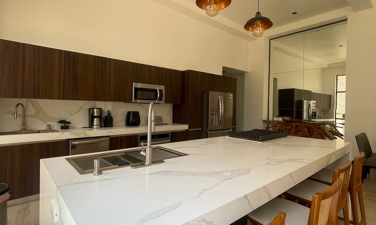 Casa Remodelada En Juan Gaviota Acceso A Canal Y Muelle Decoración Y Acabados De Lujo (13)