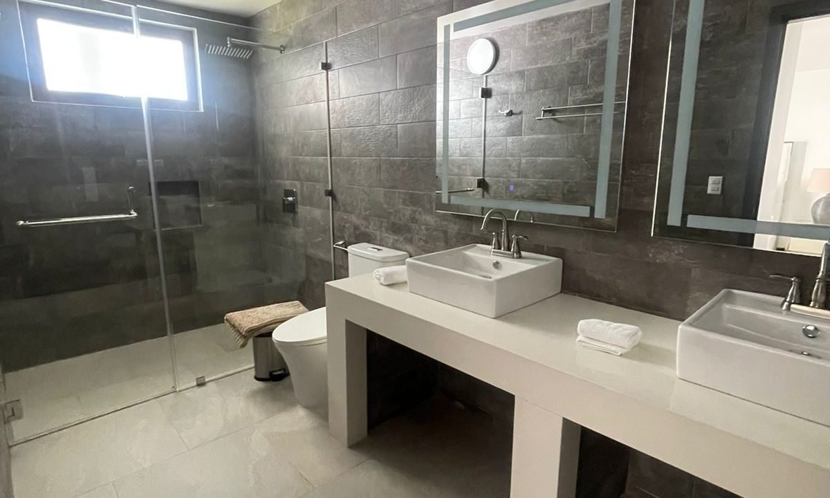 Casa Remodelada En Juan Gaviota Acceso A Canal Y Muelle Decoración Y Acabados De Lujo (7)