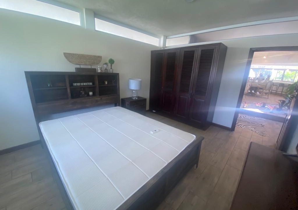House In San Marino With Private Dock 6 Bedrooms Spacious Parking Pool (10)