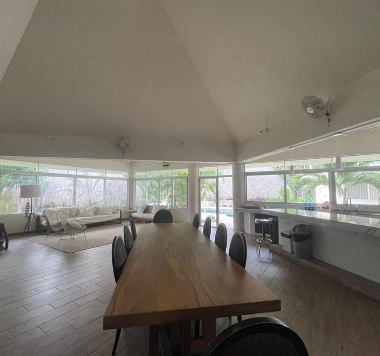House In San Marino With Private Dock 6 Bedrooms Spacious Parking Pool (2)