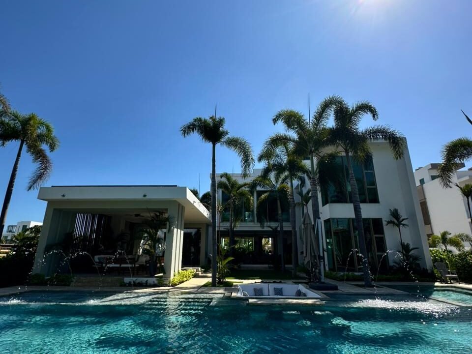 Casa en Juan Gaviota Nueva Construcción Terreno Grande (10)