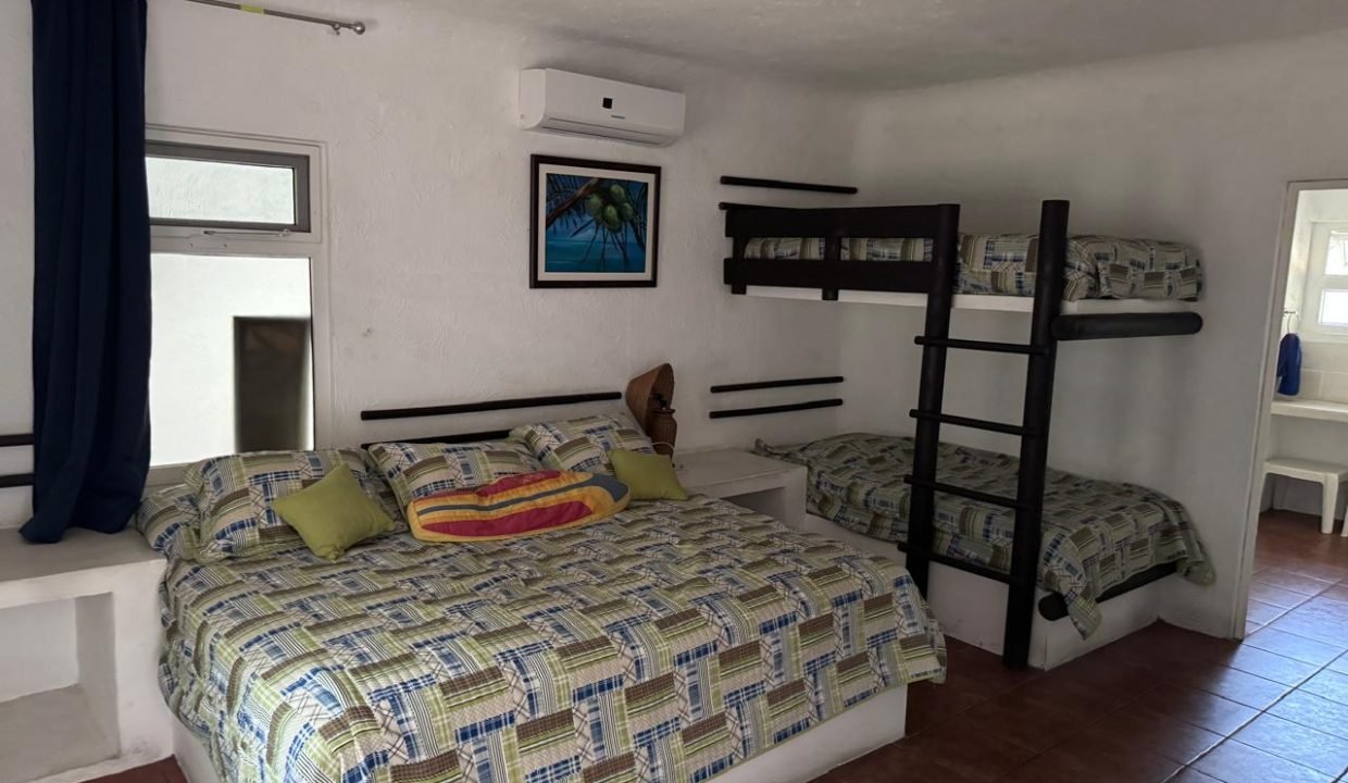 Casa en Likin Acceso al Canal, Piscina Guatemala (13)