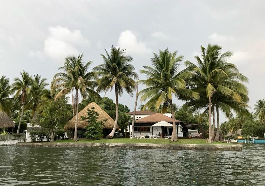 Casa en Likin Acceso al Canal, Piscina Guatemala (4)