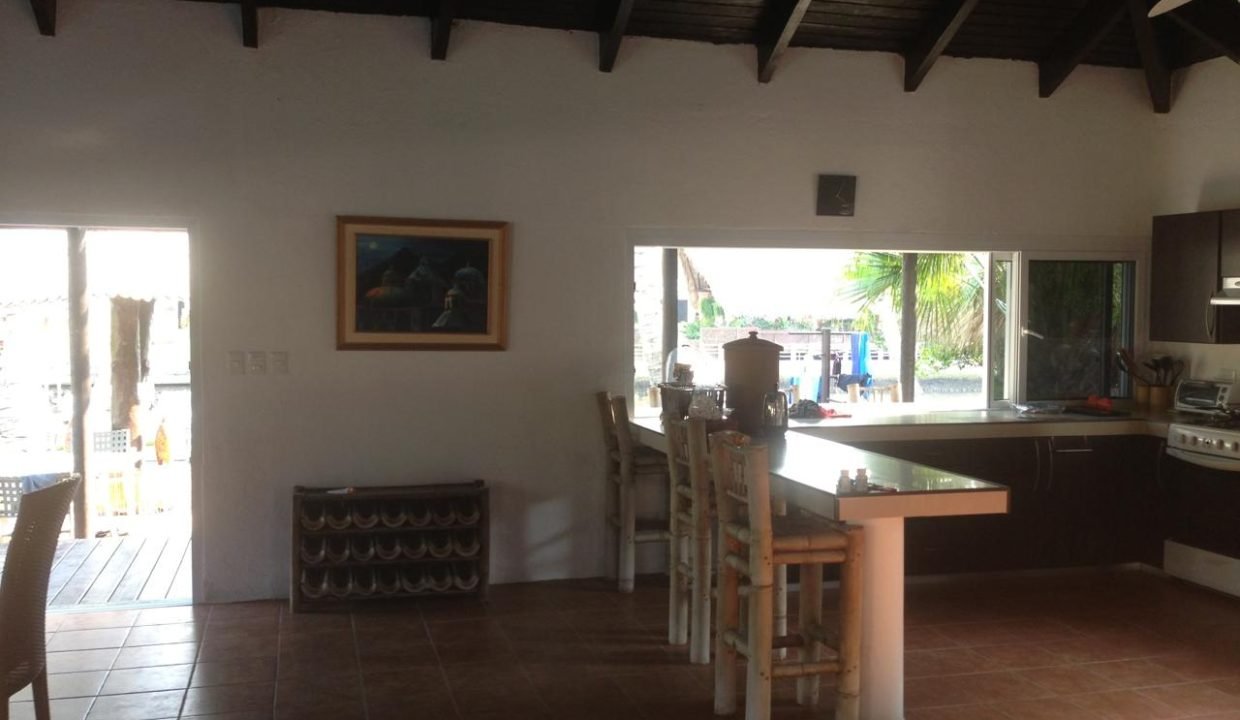 Casa en Likin Acceso al Canal, Piscina Guatemala (5)