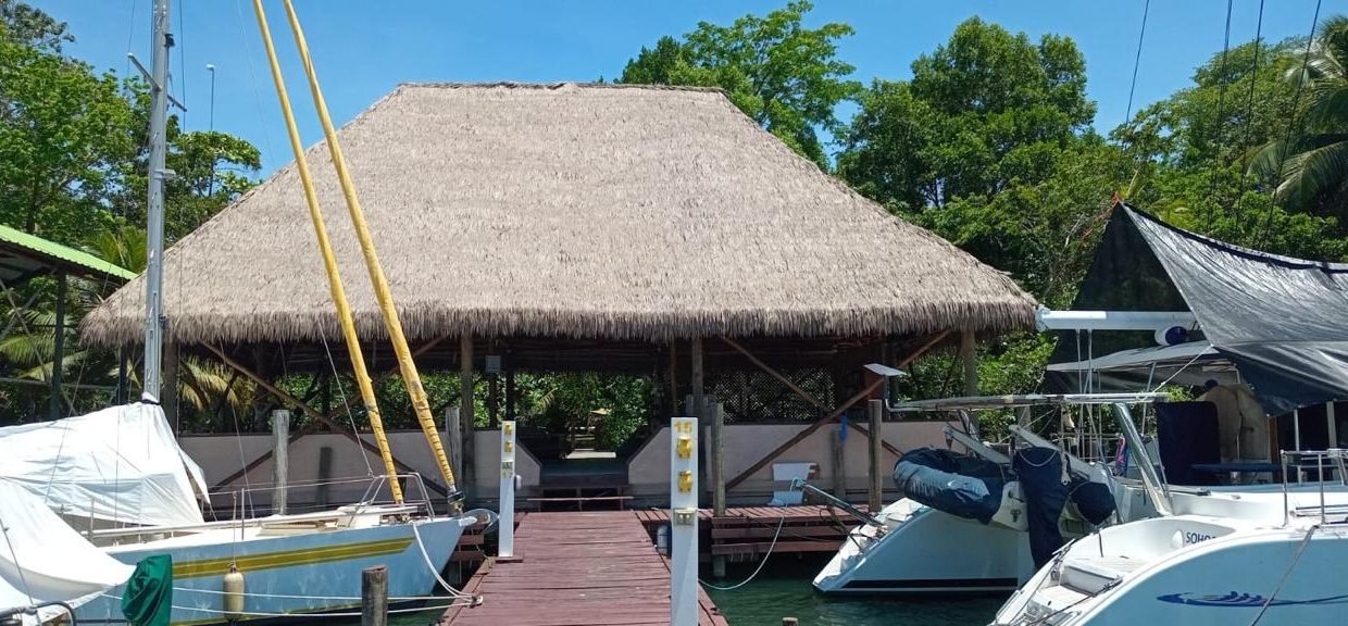 Casa en Rio Dulce Acceso Directo a Supermercado y Ambiente Familiar Rio Dulce (17)