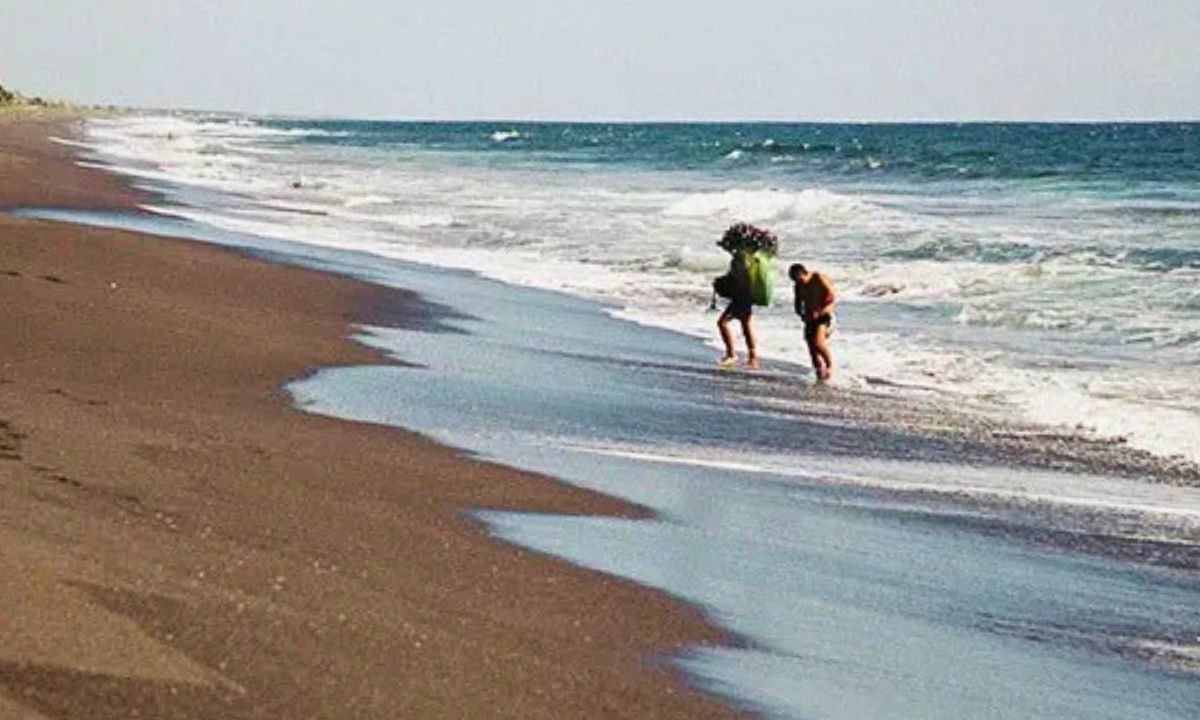 Terreno en Monterrico Acceso a Playa Aldea El Guayabo (3)