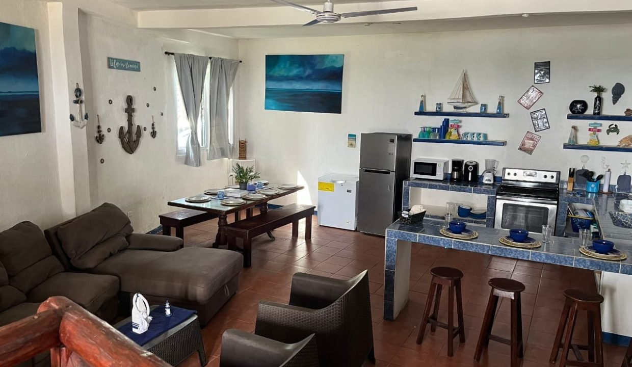 Casa Frente al Mar Piscina y Jacuzzi Monterrico (14)