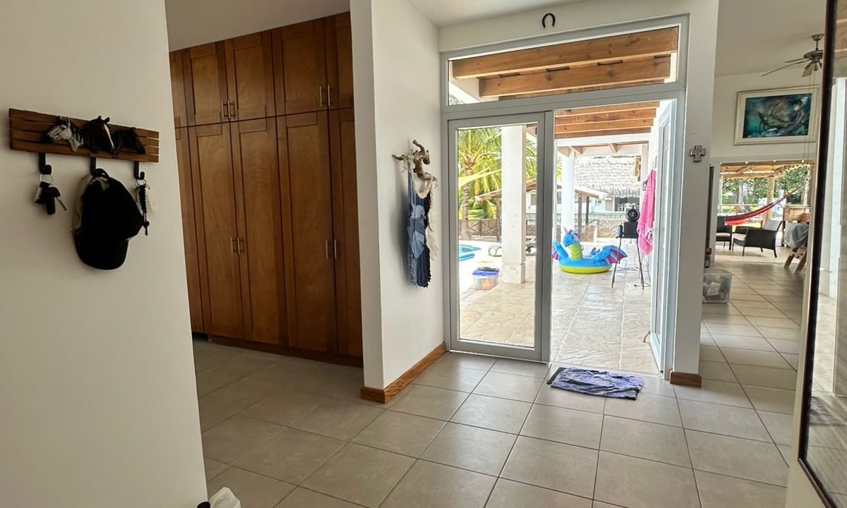 Casa en Likin Moderna y Amueblada Paneles Solares (10)