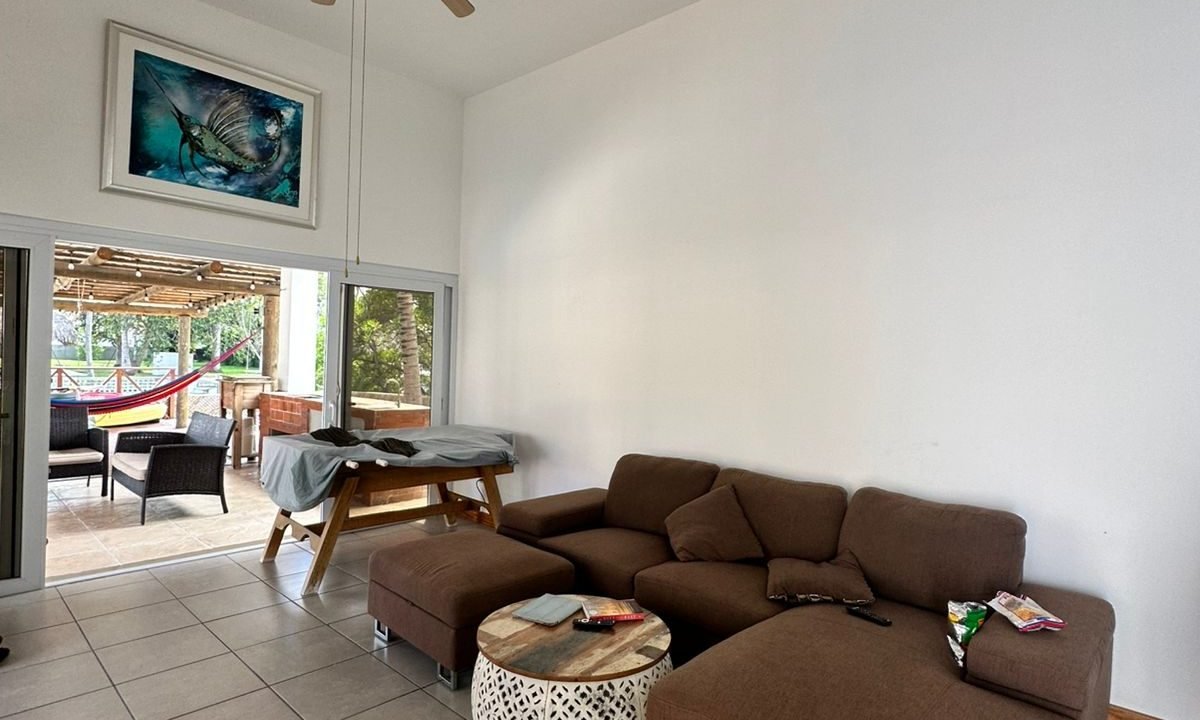 Casa en Likin Moderna y Amueblada Paneles Solares (5)