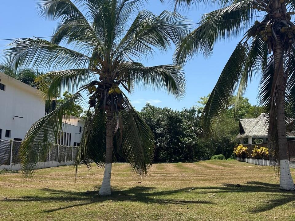 Terreno en Seaside, Chulamar Salida al Mar y Casa Club Chulamar (2)