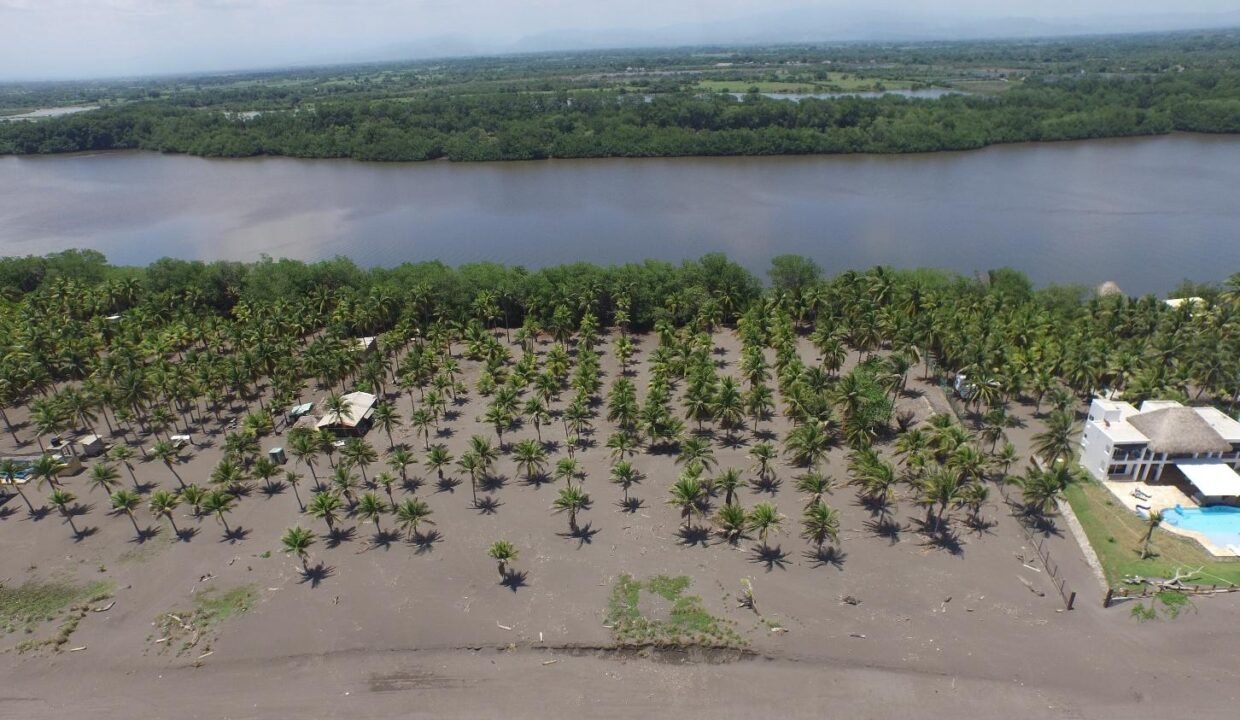 terreno en las lisas frente al mar acceso a canal agosto 20251