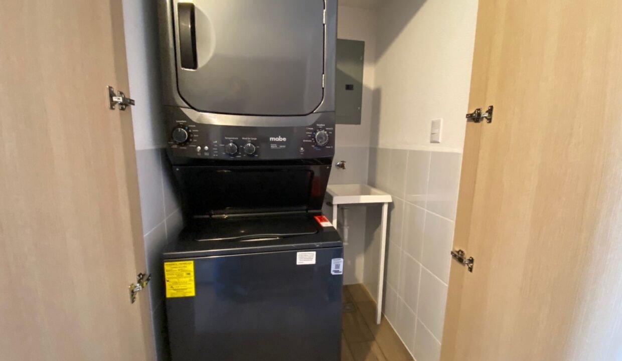 Apartamento en Zona 16 Edificio con Terraza y Gimnasio Guatemala (13)